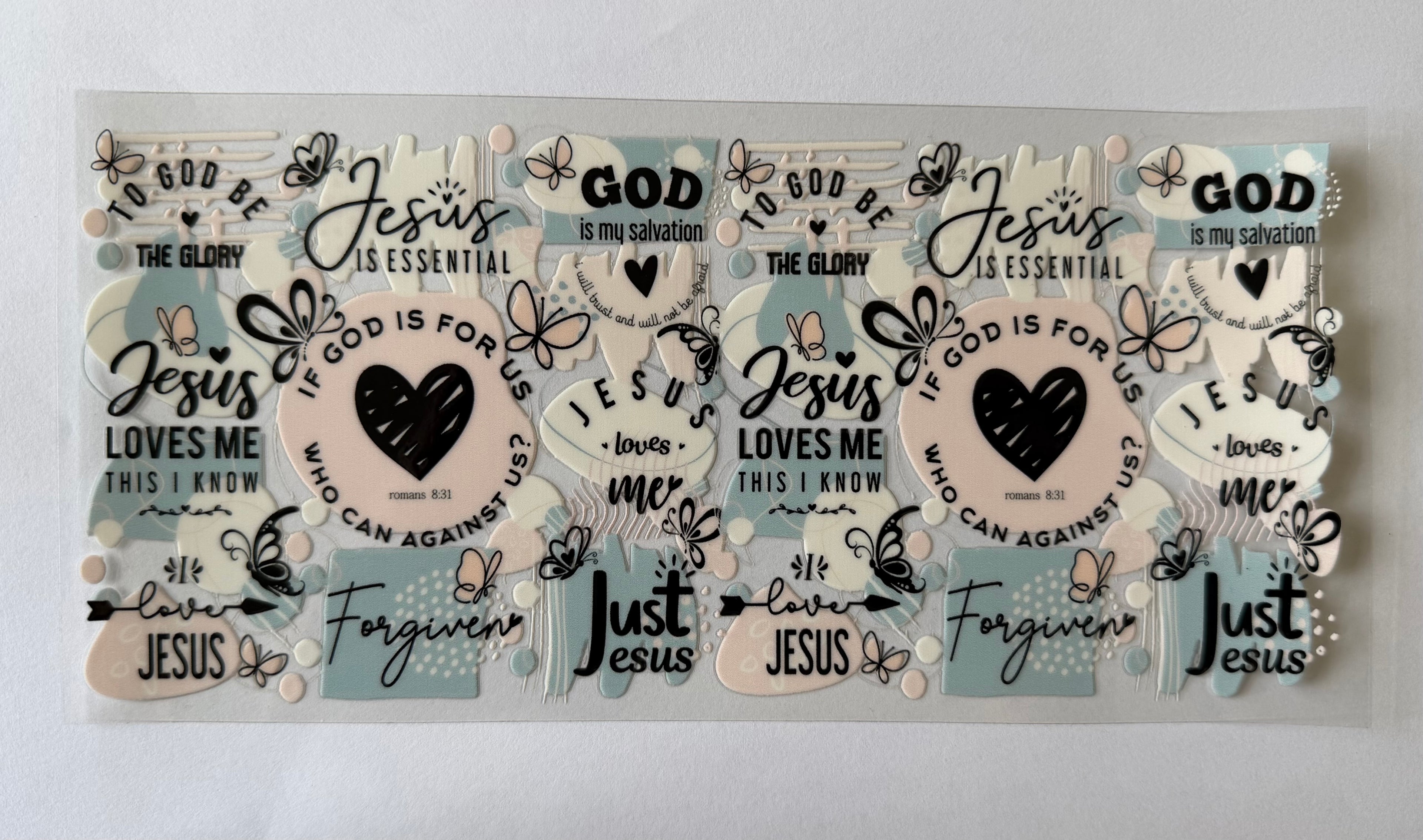 #33R Jesus Loves